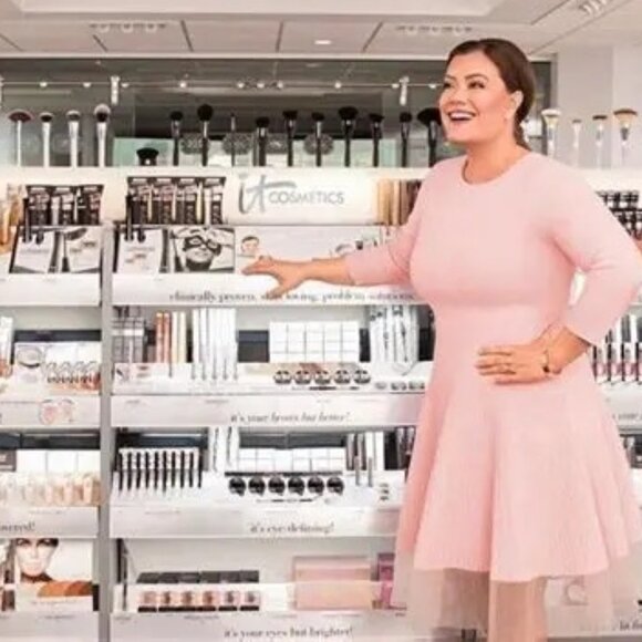 Supremo it Cosmetics Makeup Kit - Picture 12 of 12